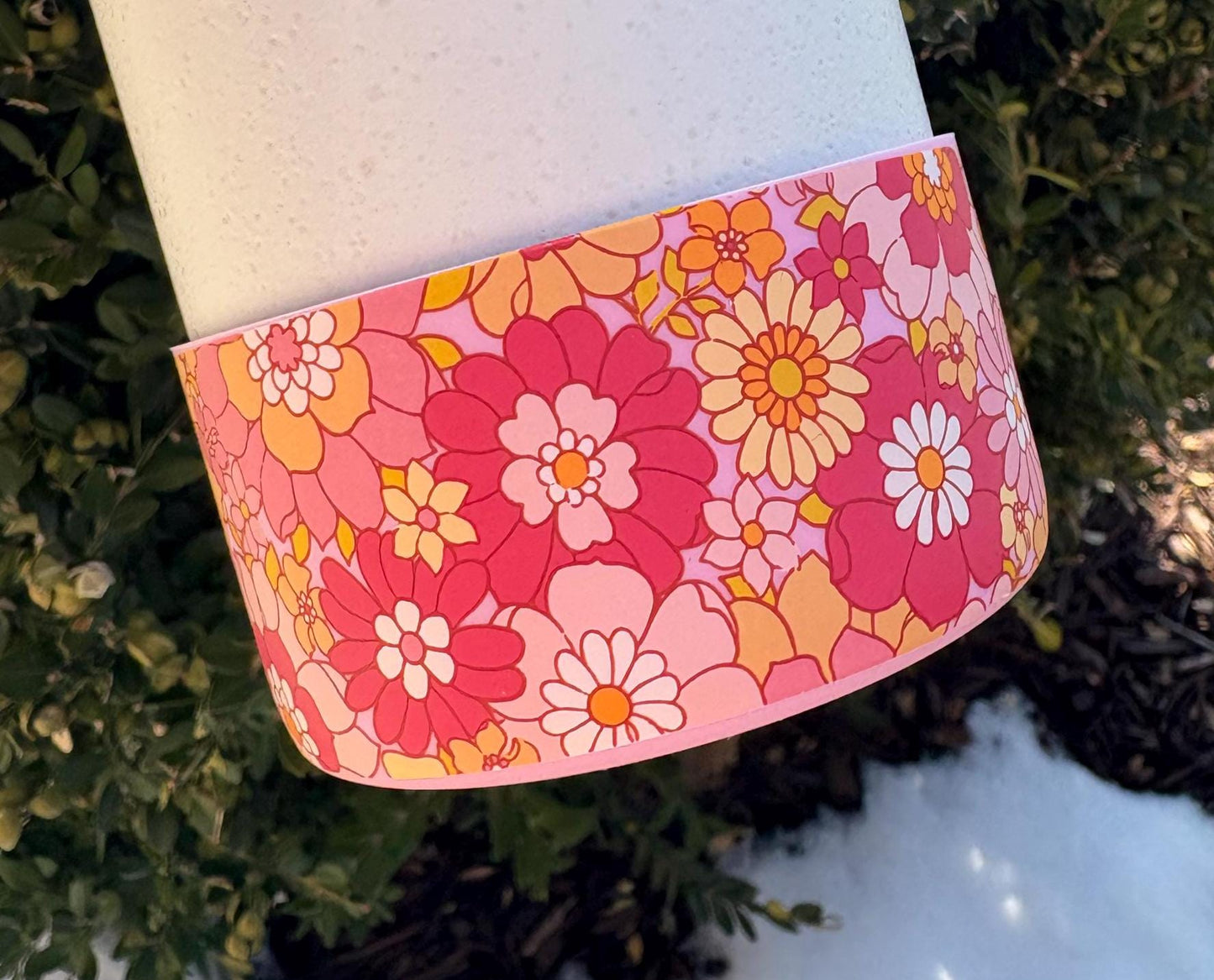 Pink Daisy Retro Floral Tumbler Boot | Flower tumbler boot fits 20 oz 30 oz 40 oz water bottle and tumblers
