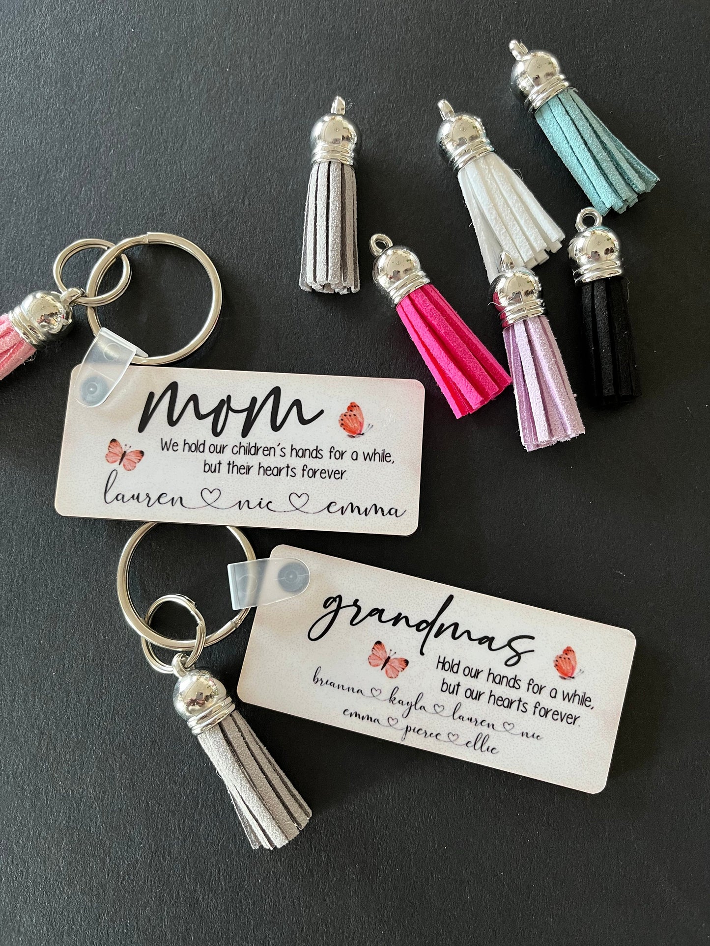 Personalized Keychain with Kids’ Names – Custom Gift for Mom with Tassel