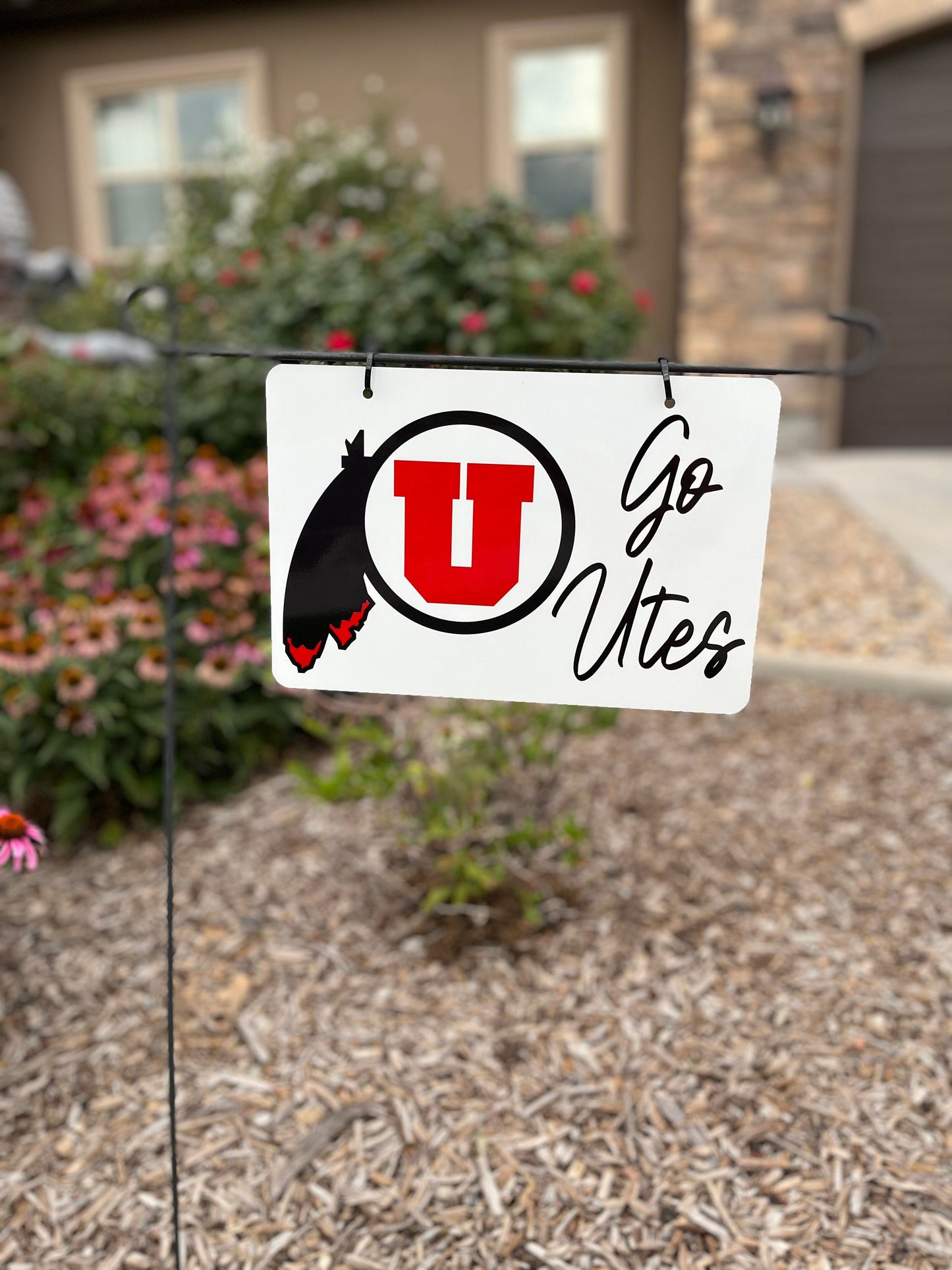 University of Utah Outdoor Hanging Sign – Official Utes Yard Decor