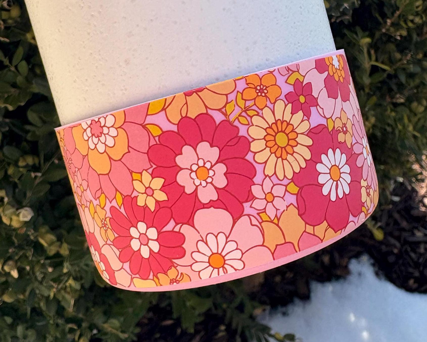 Pink Daisy Retro Floral Tumbler Boot | Flower tumbler boot fits 20 oz 30 oz 40 oz water bottle and tumblers