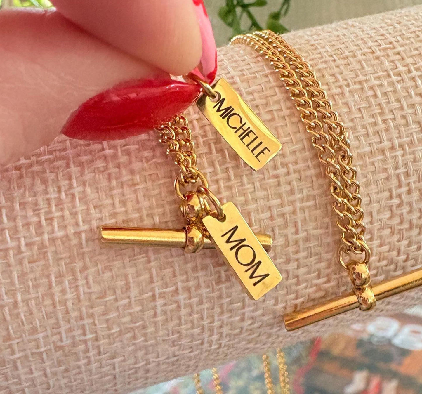 18K Gold Plated T Bar Pendant Necklace – Minimalist Stainless Steel Jewelry