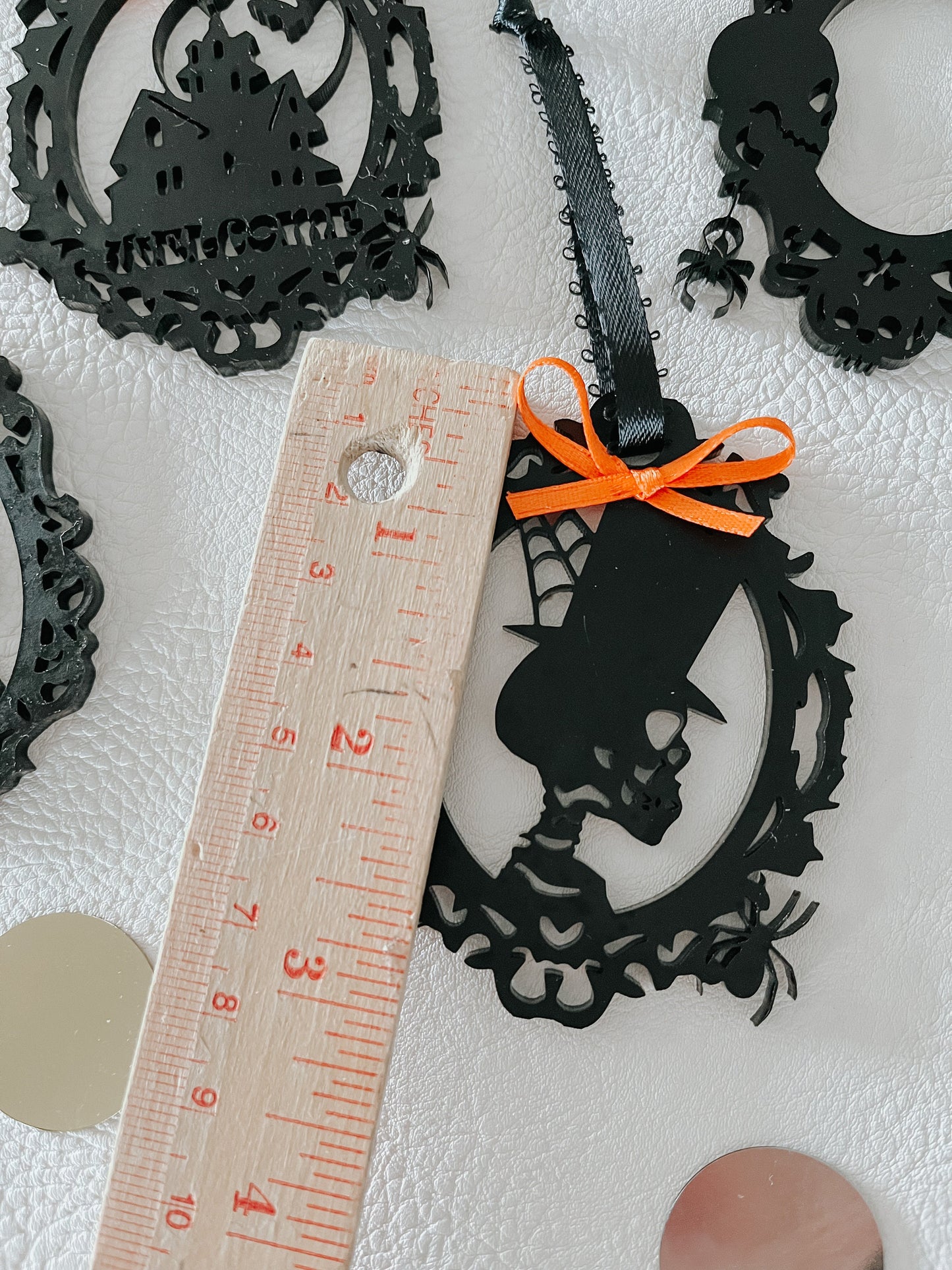 Halloween Ornaments for Tree – Vintage Style Halloween Ornament Set, Spooky Acrylic Halloween Décor