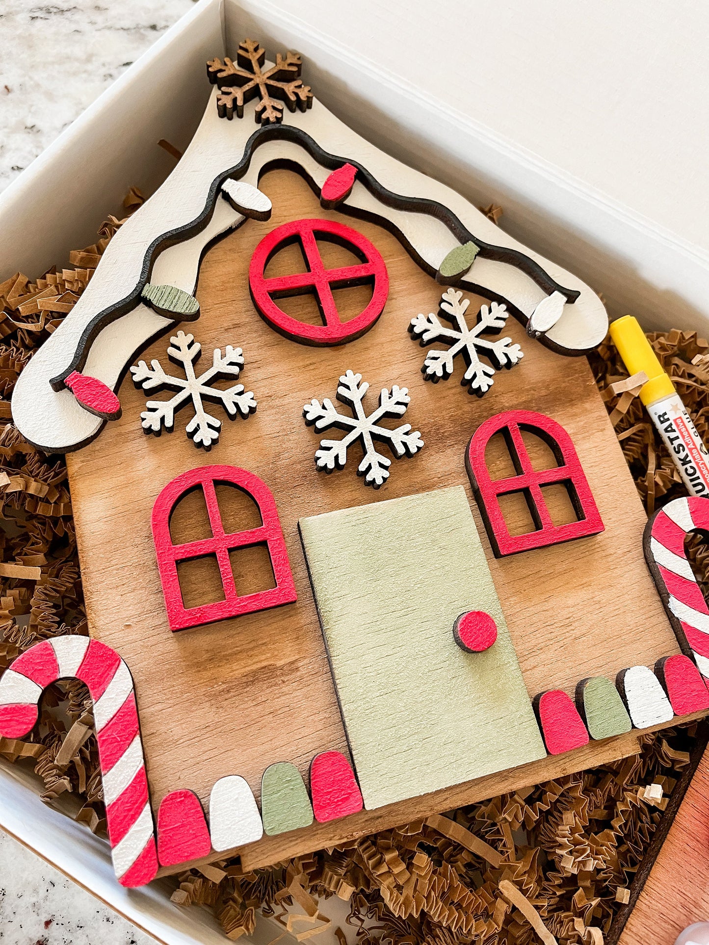 ❄️ Christmas DIY Gingerbread House Kit - Snowflakes – Paint & Build Holiday Craft Set for Kids & Adults