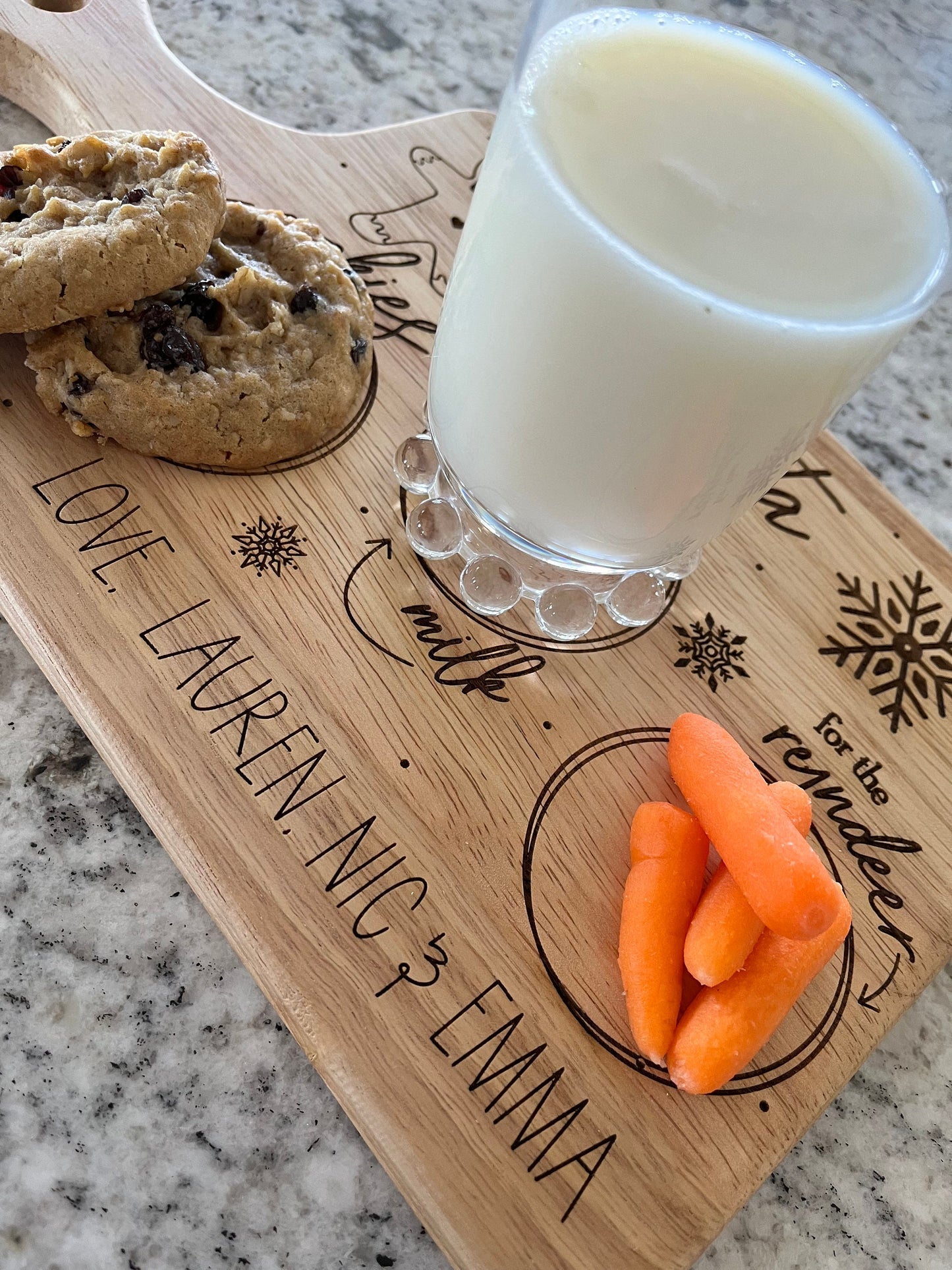 Custom Santa Tray – Personalized Cookies for Santa Plate with Engraved Gingerbread & Snowflakes