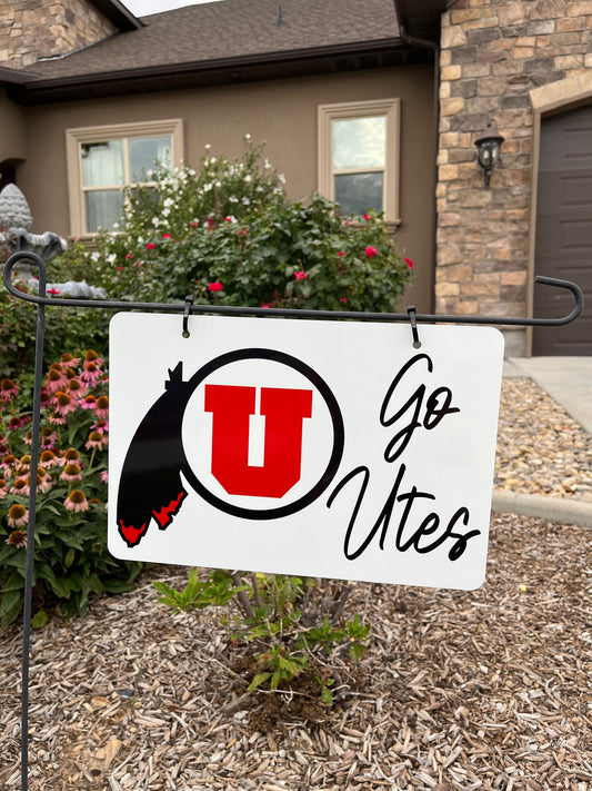 University of Utah Outdoor Hanging Sign – Official Utes Yard Decor