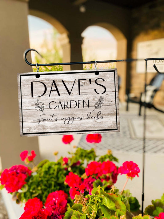 Personalized Garden Sign – Hanging Metal Yard Sign, Custom Gift for Dad, Outdoor Garden Décor