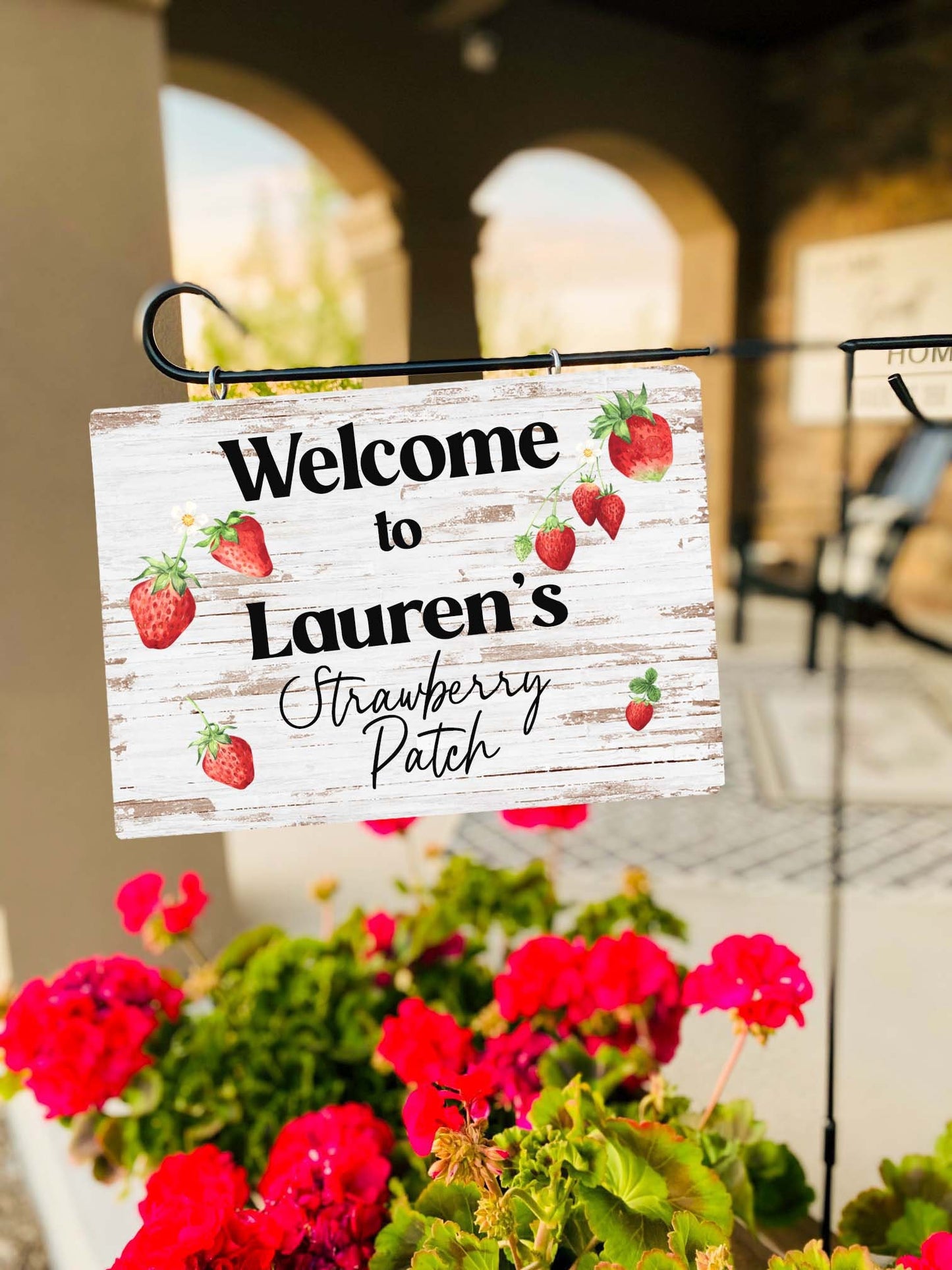 Personalized Strawberry Patch Garden Sign – Outdoor Aluminum Yard & Hanging Sign, Gift for Mom