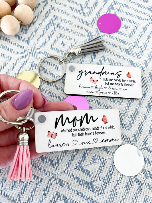 Personalized Keychain with Kids’ Names – Custom Gift for Mom with Tassel