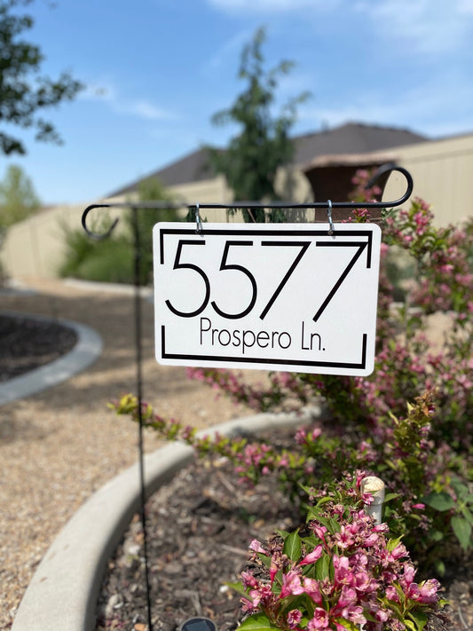 Metal Address Sign for Yard – Personalized House Number Sign – Lamp Post & Garden Decor with Hummingbird Design