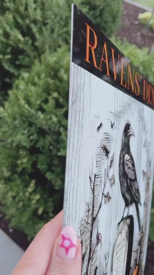 Rustic Raven Crow Inn & Tavern Halloween Metal Sign – Spooky Primitive Wall Art for Indoor & Outdoor Decor